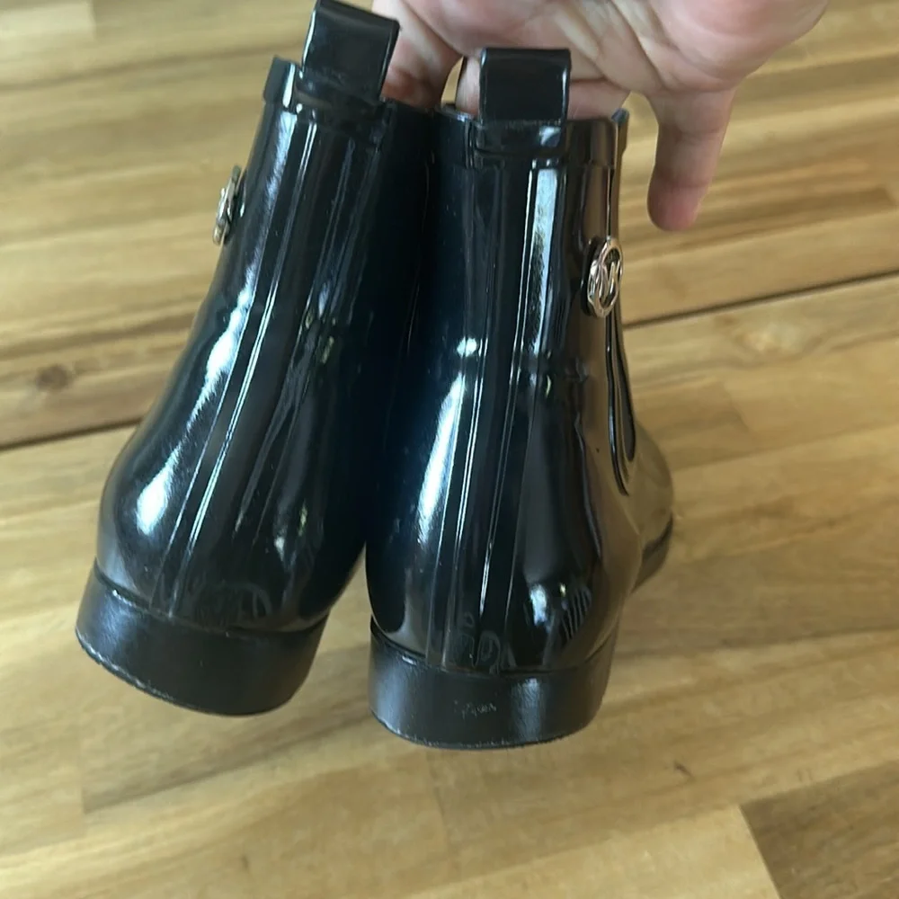 MICHAEL KORS waterproof ankle rain boots